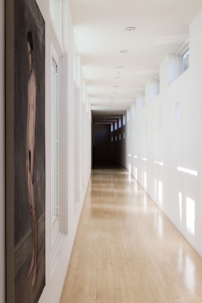 Roger Thomas Marin County hills home - hallway.